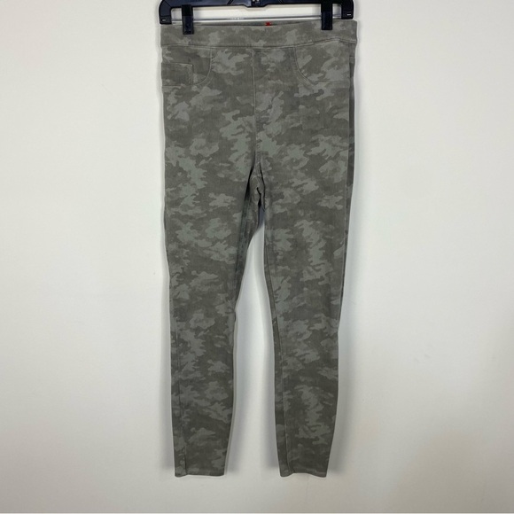 Spanx camo pull on leggings - Picture 1 of 3